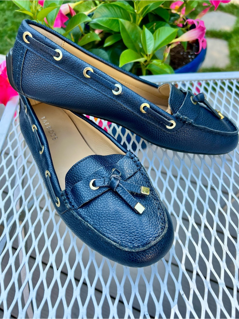 TALBOTS EASTON GROMMET MOCCASINS